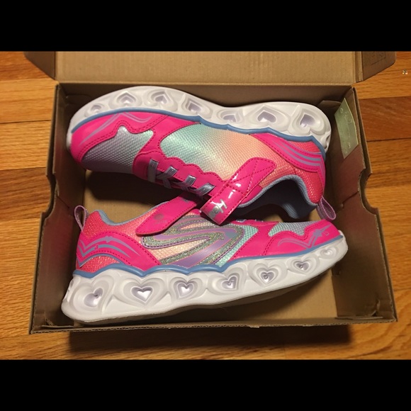 Skechers Heart Lighted Big Girls Shoes size 4M - Picture 1 of 5